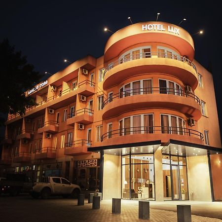 Hotel Lux Тбілісі Екстер'єр фото