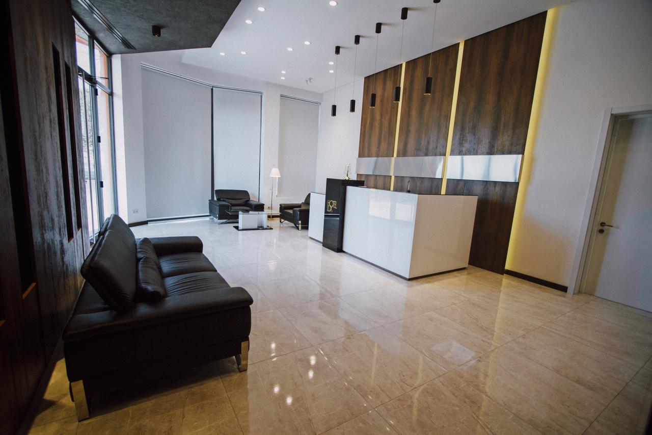 Hotel Lux Тбілісі Екстер'єр фото
