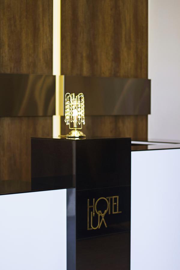 Hotel Lux Тбілісі Екстер'єр фото