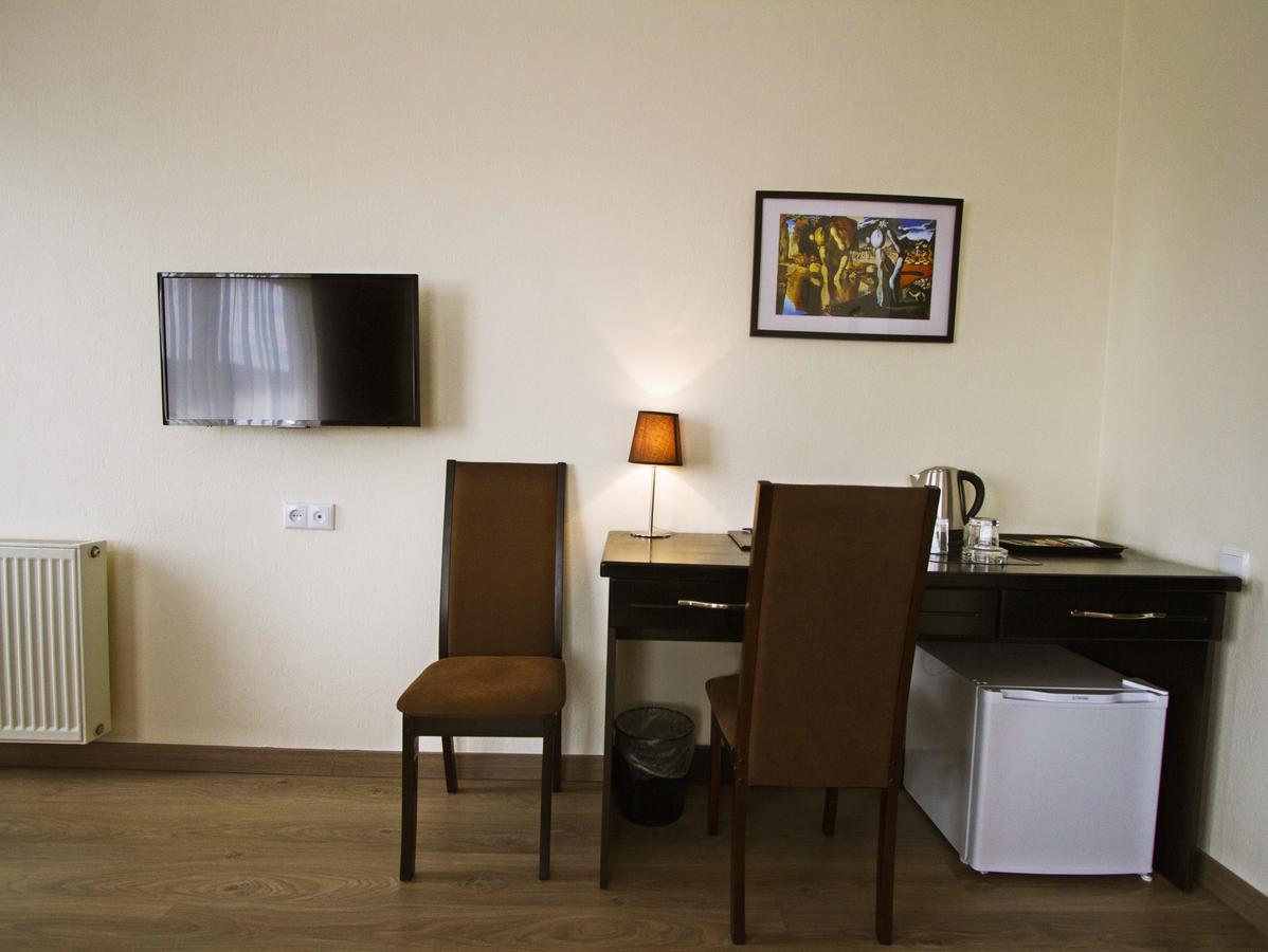 Hotel Lux Тбілісі Екстер'єр фото