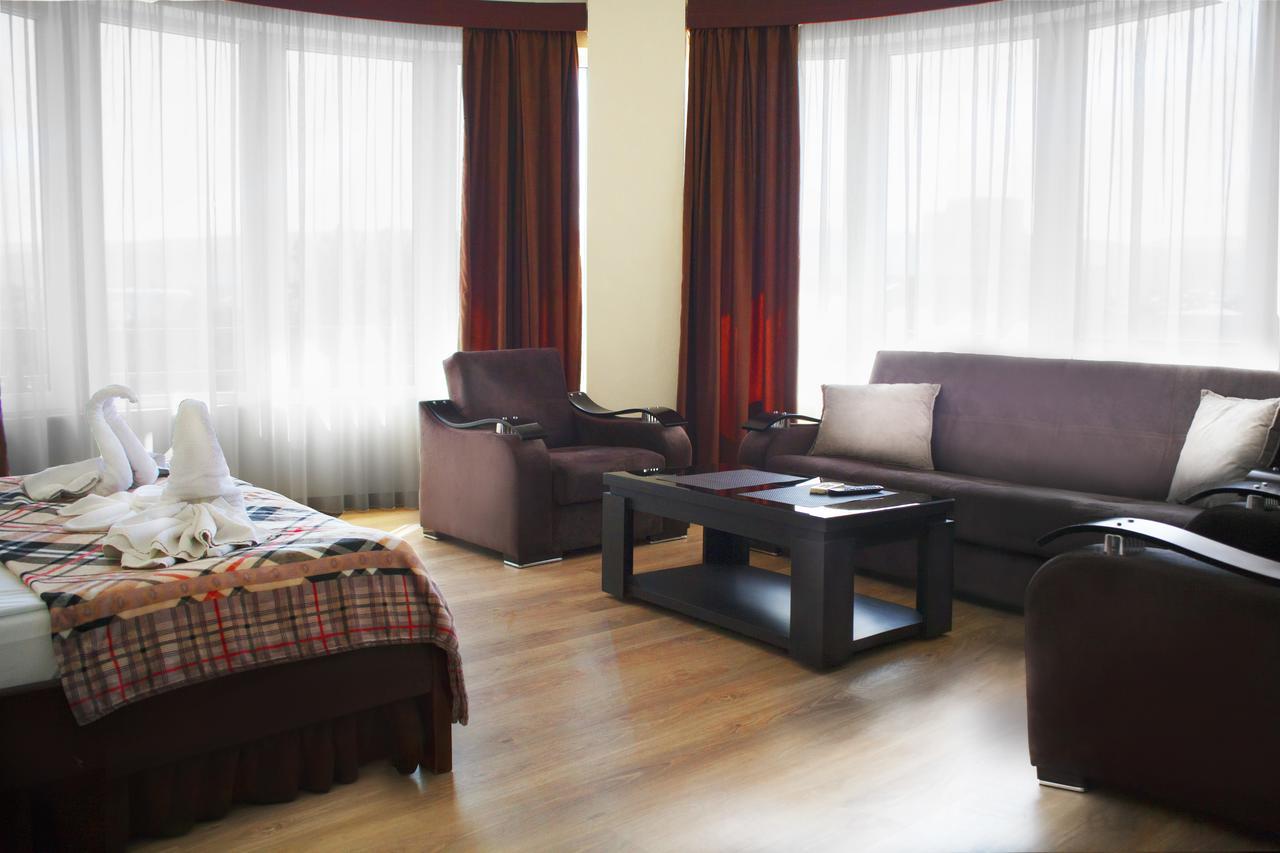 Hotel Lux Тбілісі Екстер'єр фото