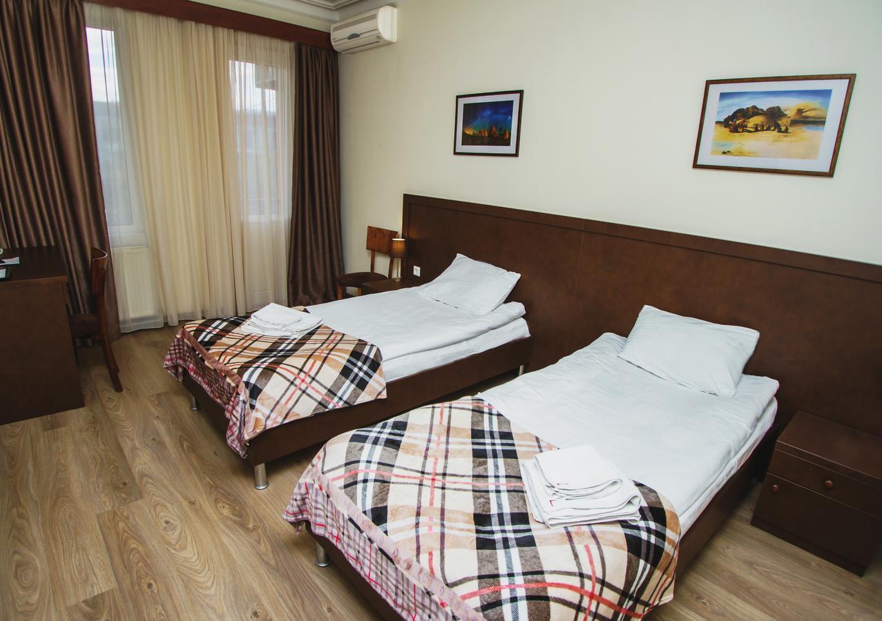 Hotel Lux Тбілісі Екстер'єр фото