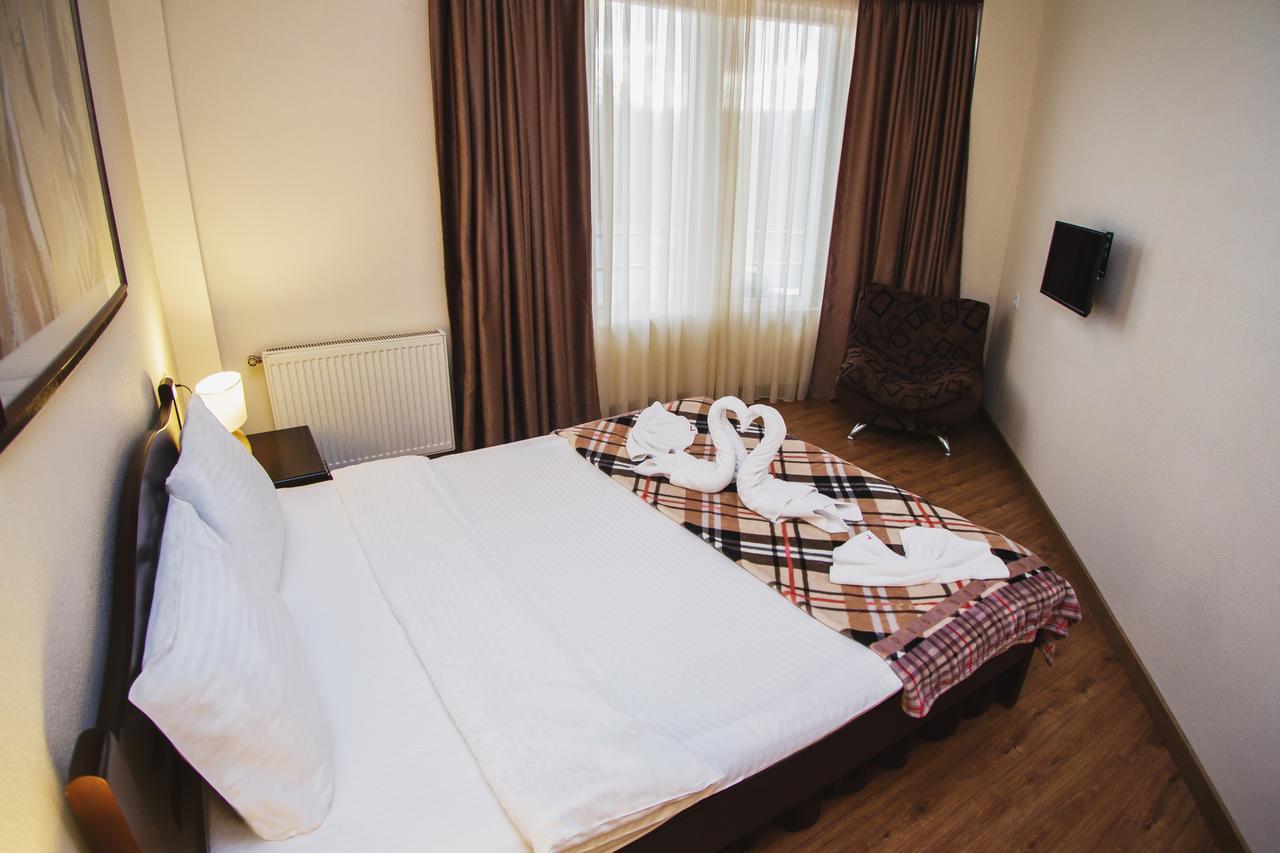 Hotel Lux Тбілісі Екстер'єр фото